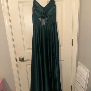 Emerald Green Prom dress